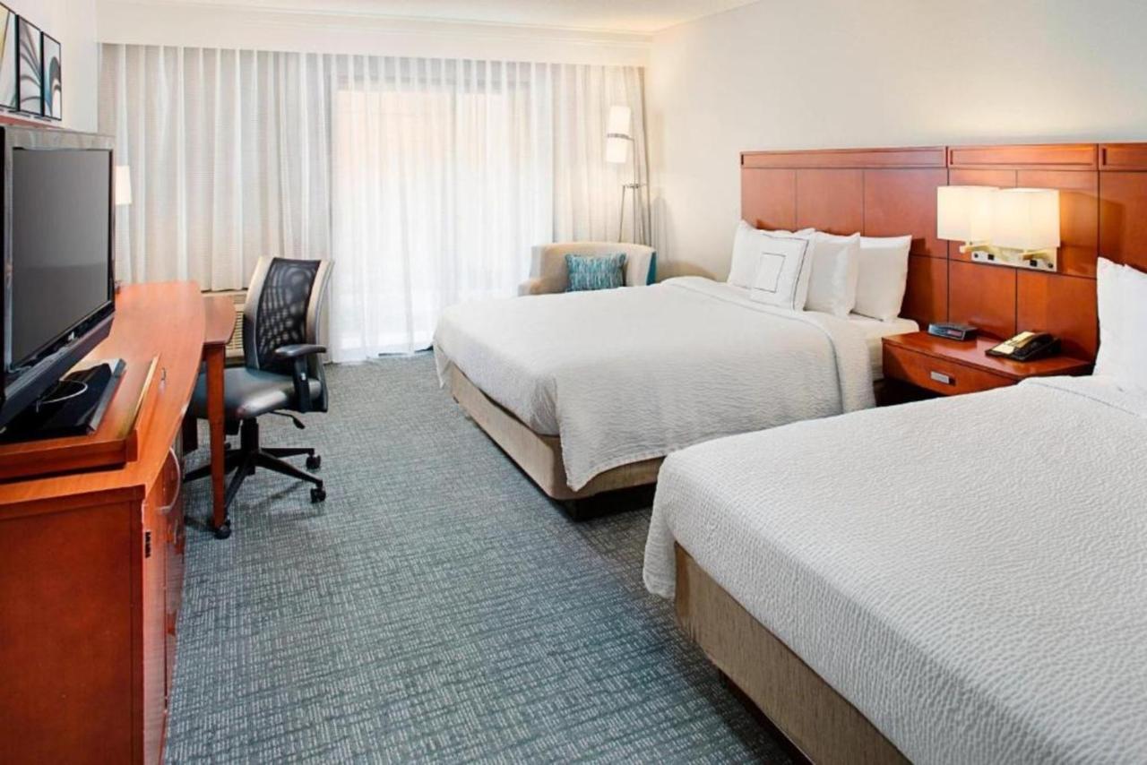 Courtyard By Marriott Tucson Williams Centre Hotel Exterior foto